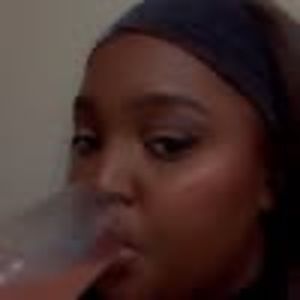 Meet your Posher, Adriana